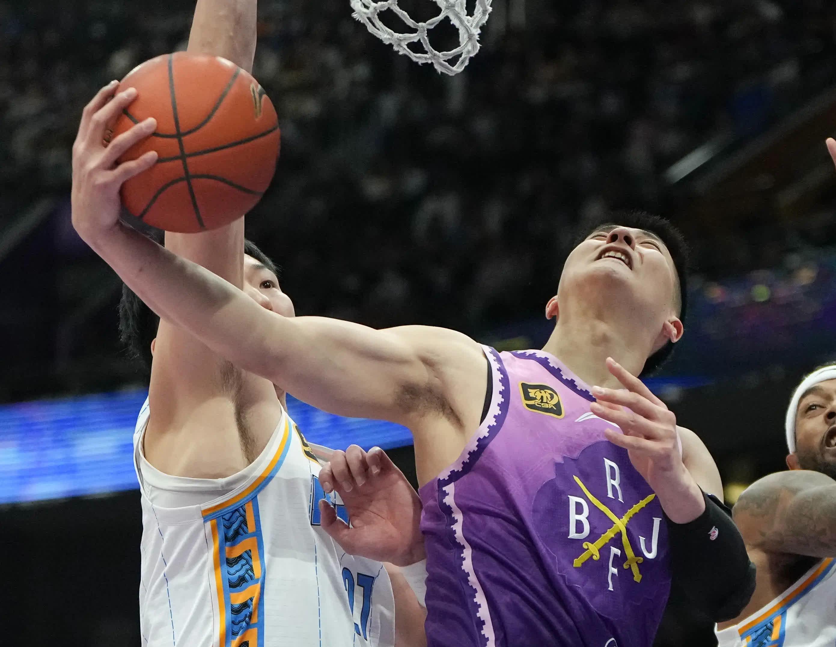 关于黄蜂队后卫连续砍+，成为全队得分王的信息