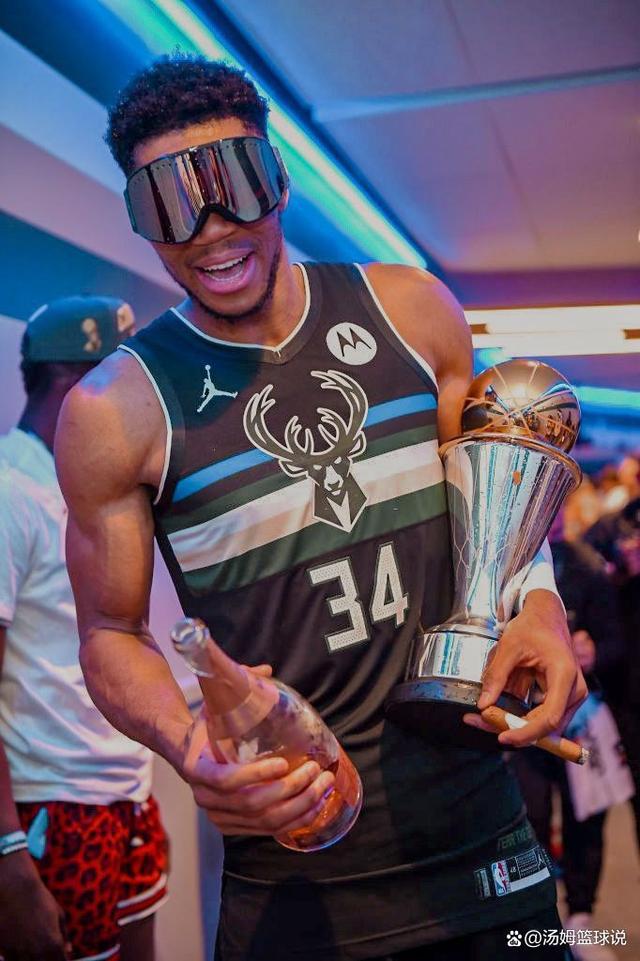 雄鹿惨遭雷霆连胜，字母哥再献全队最高分