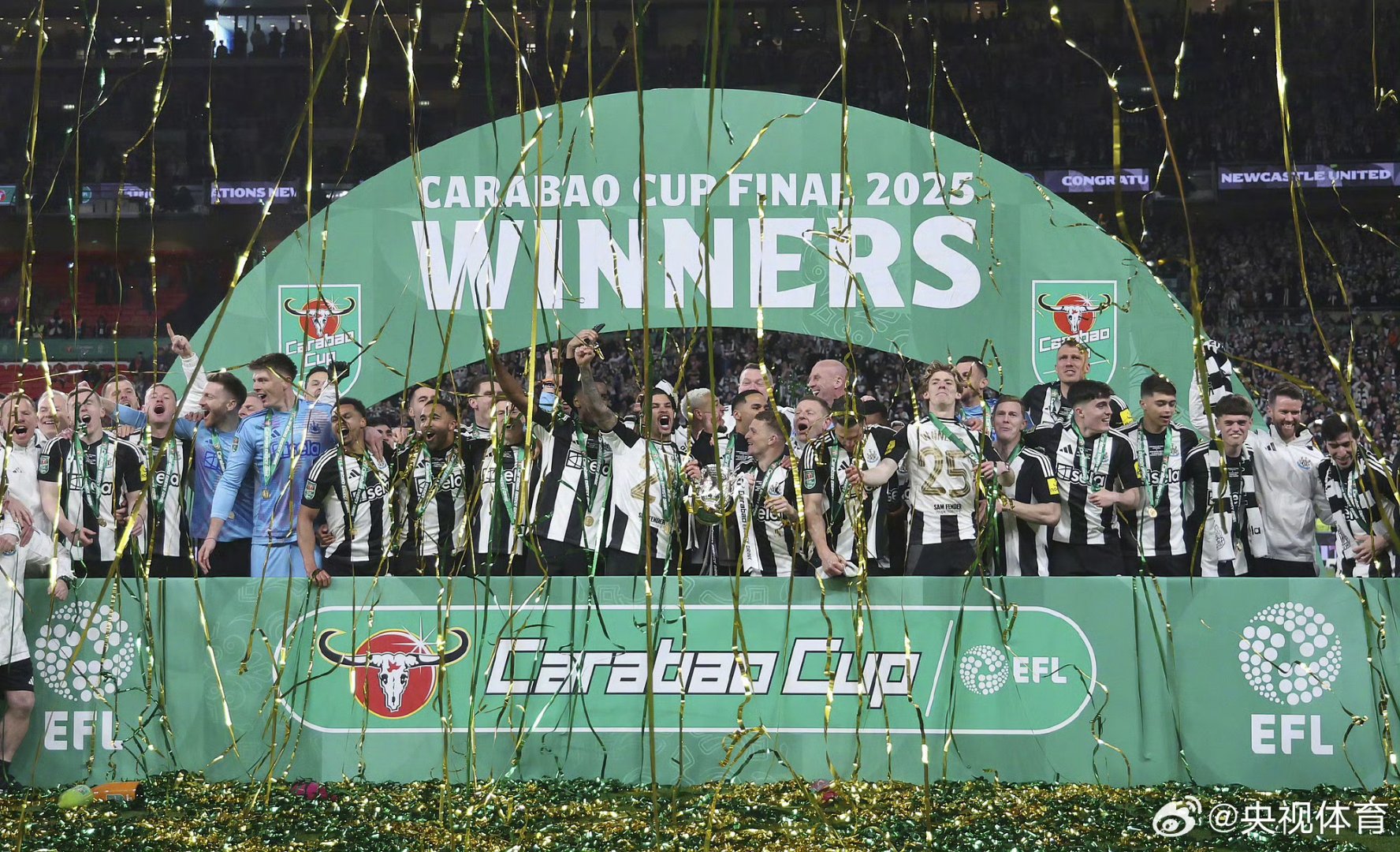 英格兰队连续战胜劲敌，登顶积分榜