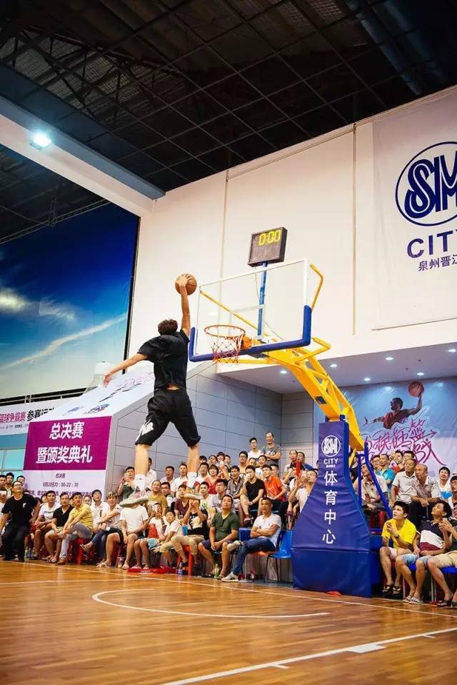 全明星赛上的精彩表演让人叹为观止