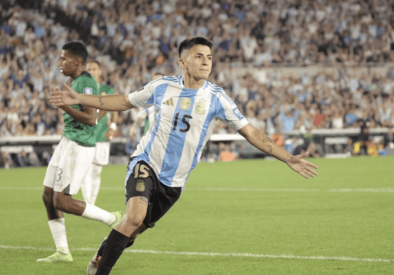 阿根廷前锋在国家队斩获三球，助球队轻松击败对手的简单介绍