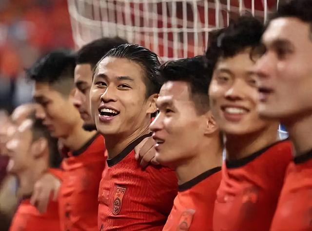 关于北京时间盘点联赛精彩瞬间，球迷纷纷点赞的信息