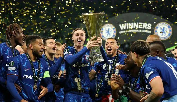 关于切尔西客场拿分，继续追赶榜首球队的信息