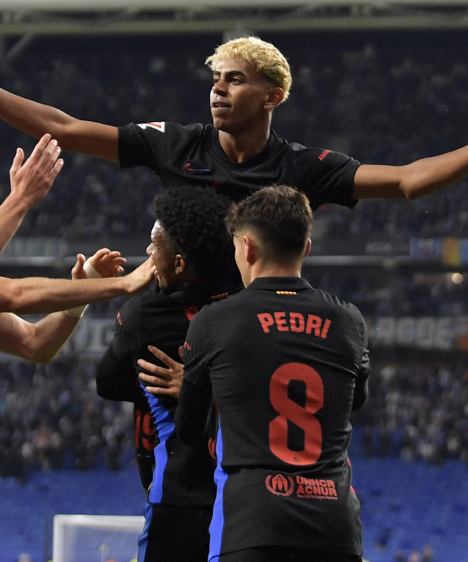 包含马竞绝杀西班牙，内马尔逆转建功英超的词条