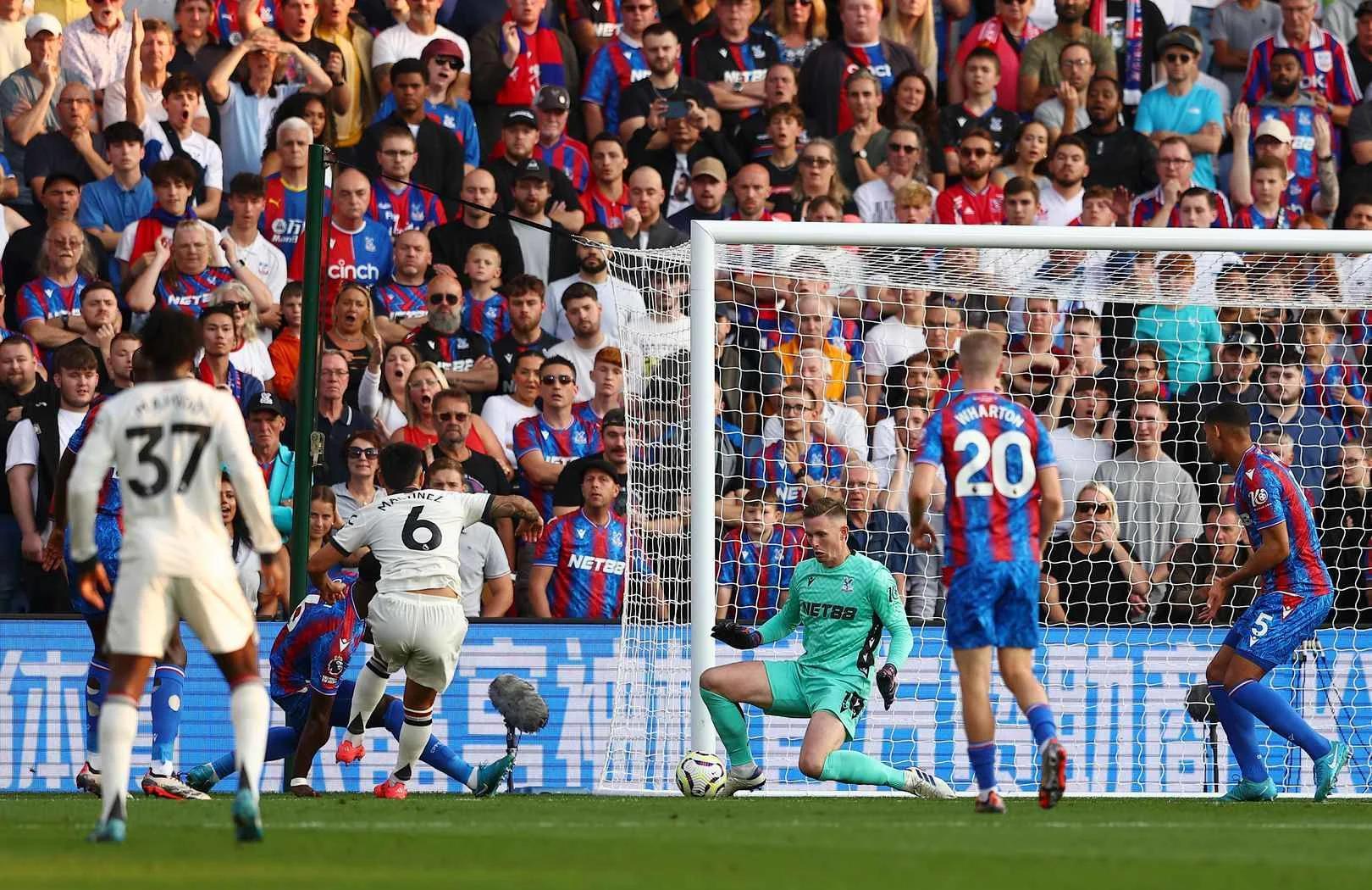 德国门将关键扑出点球保平局