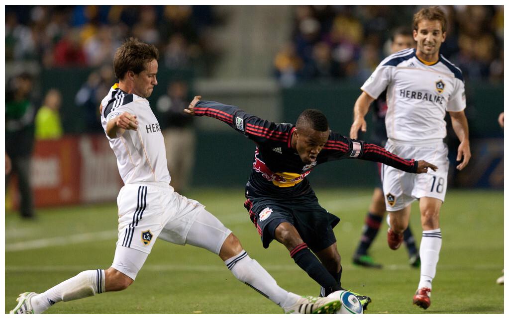 塞维利亚战平对手，保持不败战绩的简单介绍