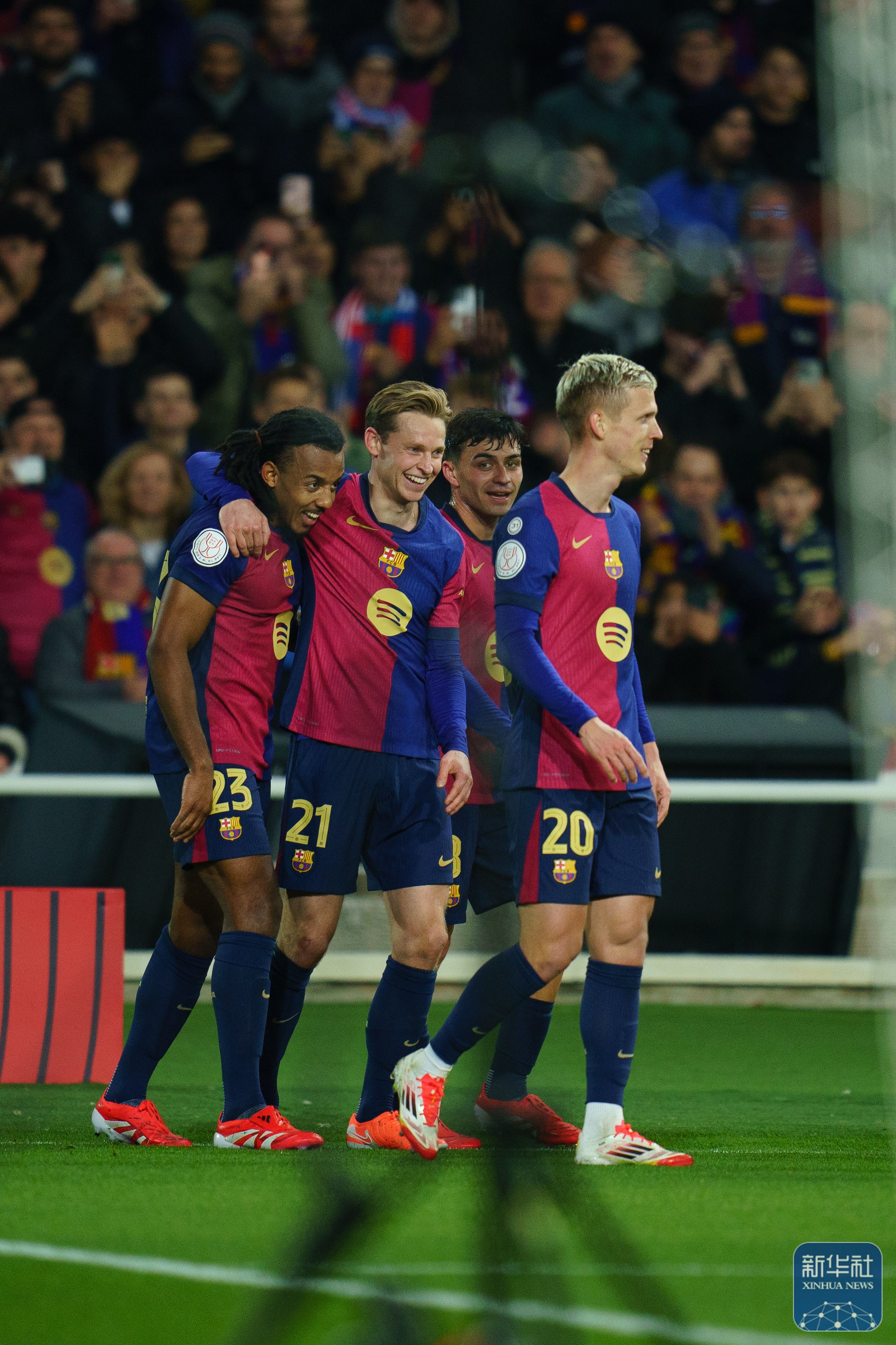 关于西班牙队客场逆转瑞典，欧洲杯预选赛形势喜人的信息