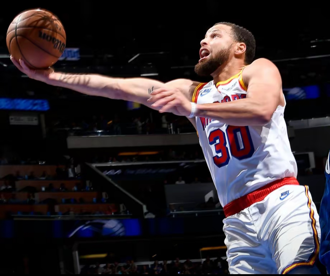 勇士队队员调整进步显著,斩获连胜 勇士队队员调整进步显著,斩获连胜