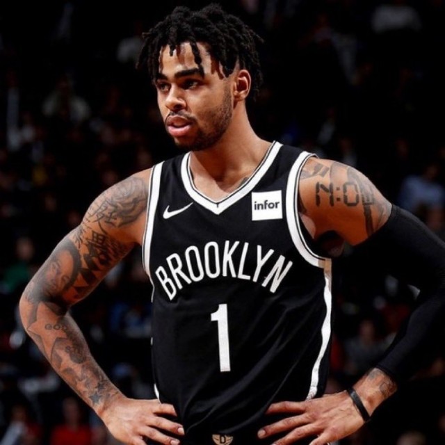 尼克斯送绝杀，拉塞尔成为关键人物的简单介绍