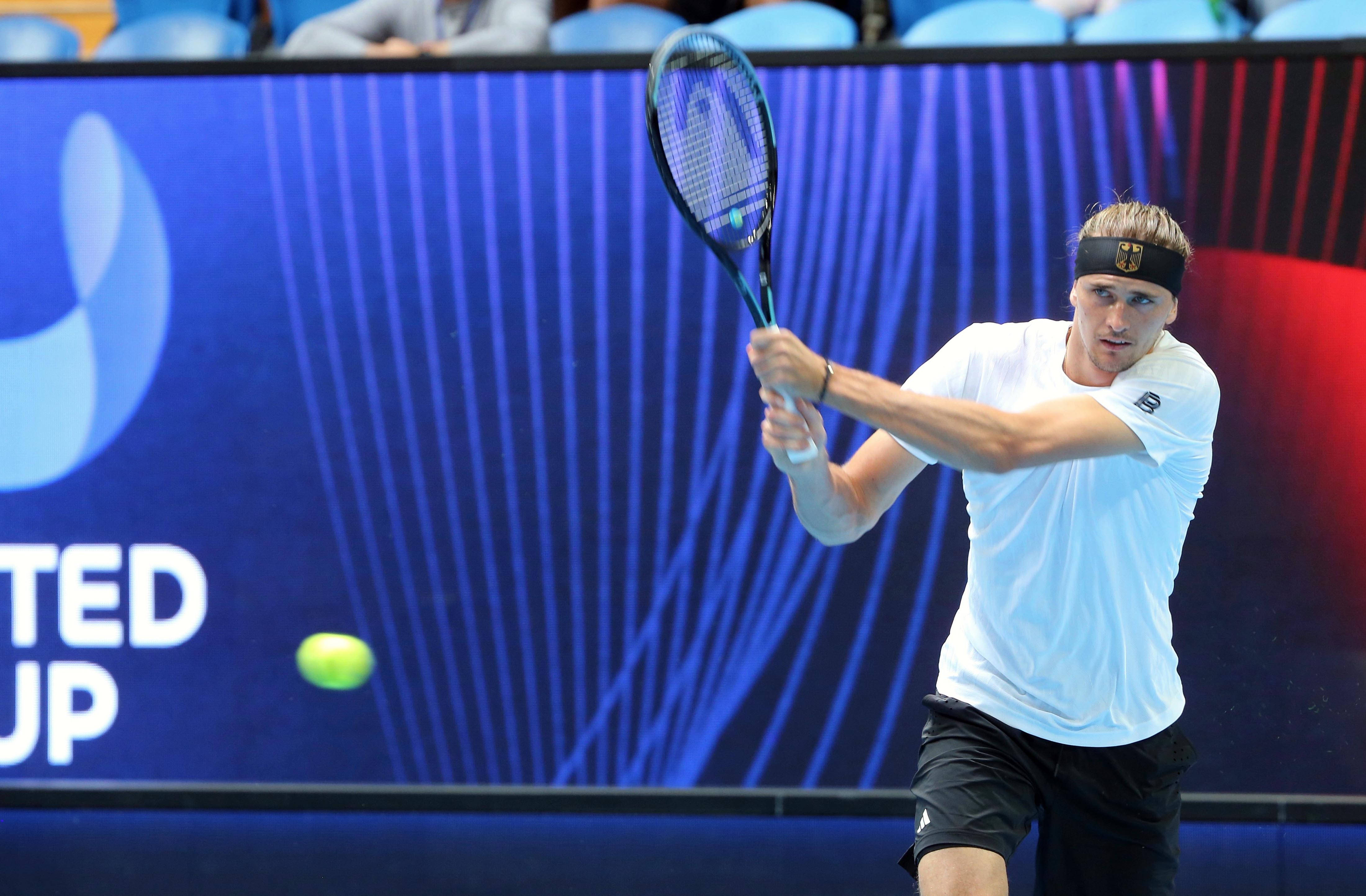 包含英国网球队力克欧洲网球队,兹维列夫统治全场的词条 包含英国网球队力克欧洲网球队,兹维列夫统治全场的词条