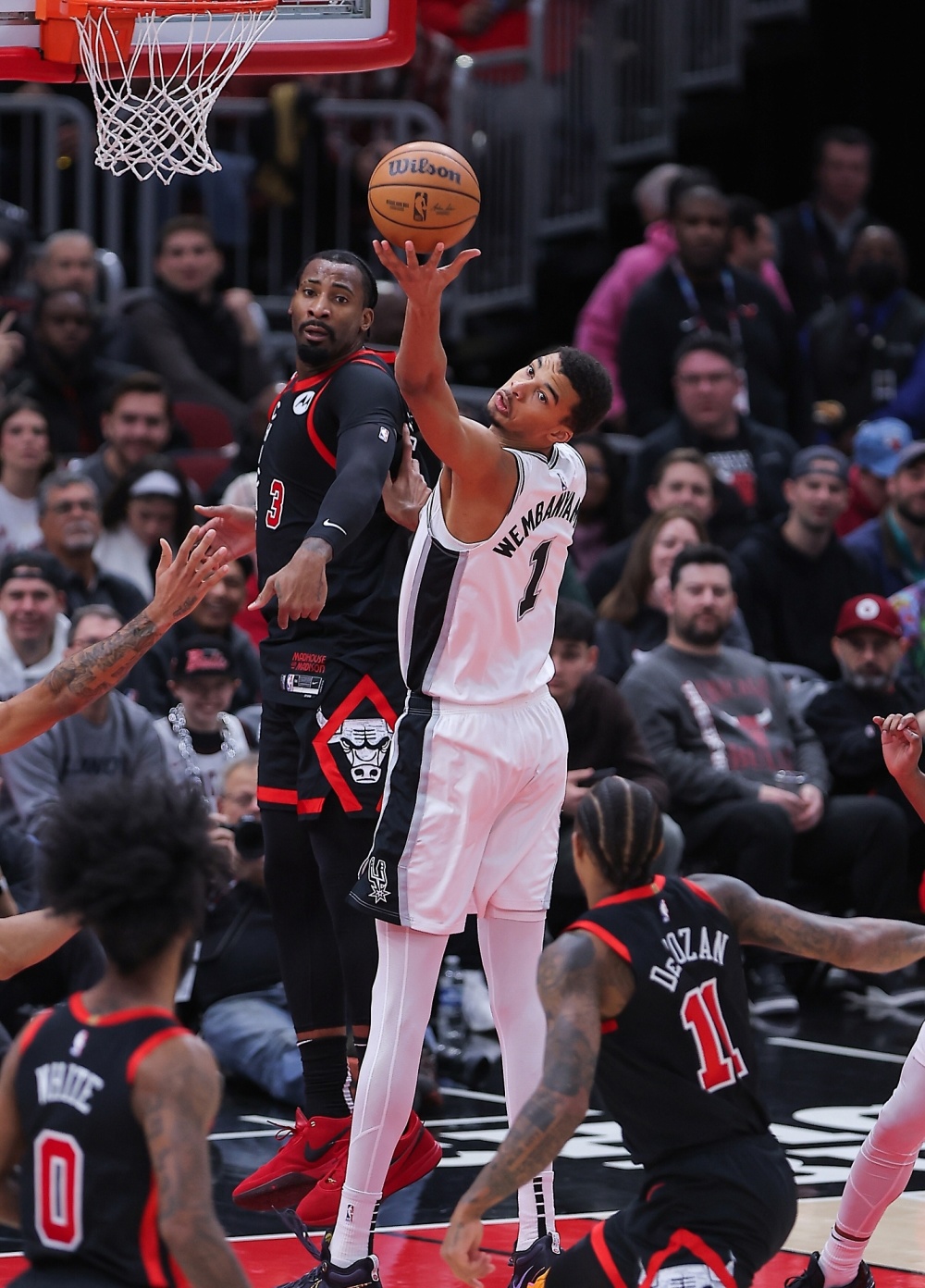 包含热火半场大比分领先,轻取马刺迎两连胜的词条 包含热火半场大比分领先,轻取马刺迎两连胜的词条