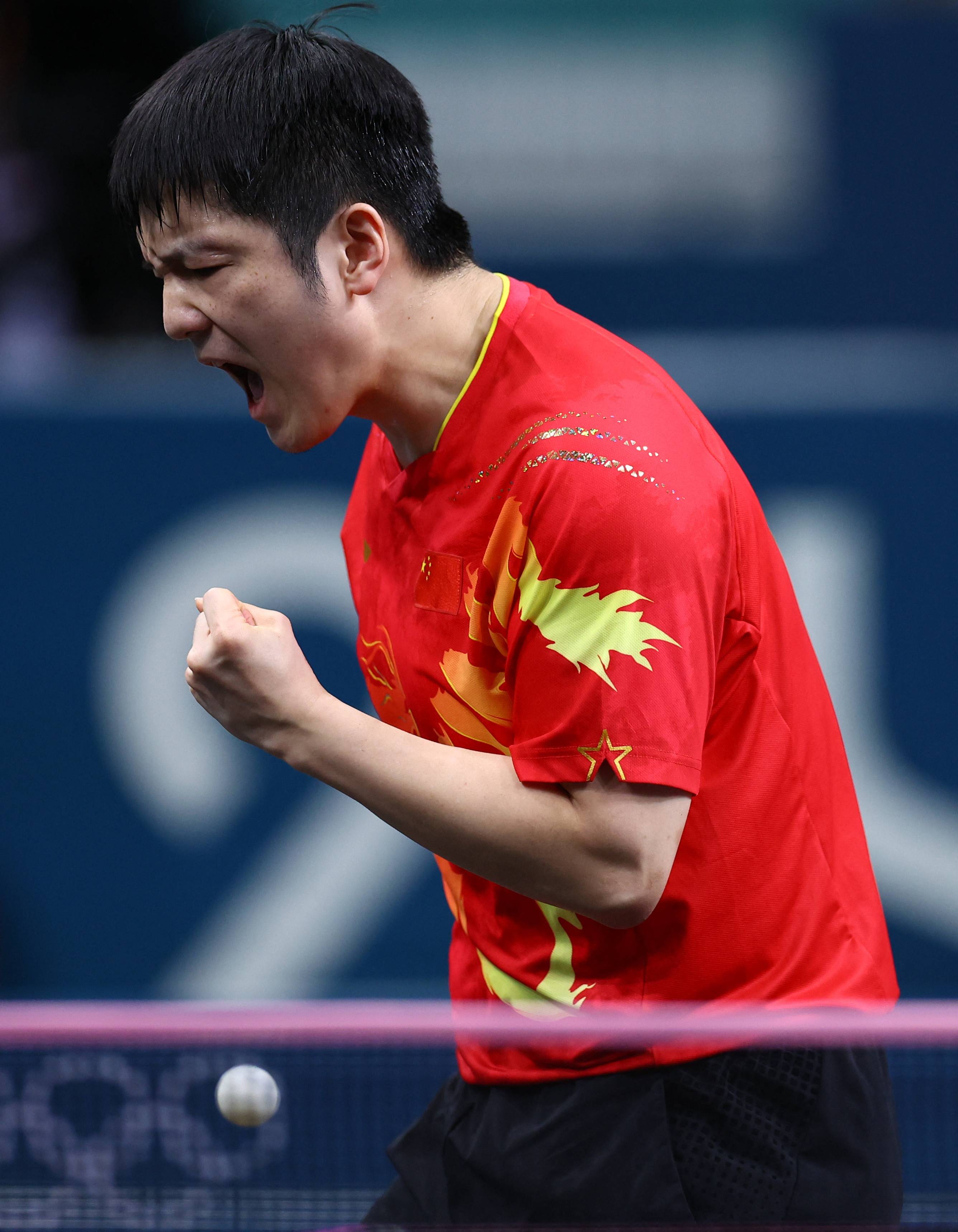 法国乒乓球队鏖战中国乒乓球队，樊振东惊艳世界的简单介绍