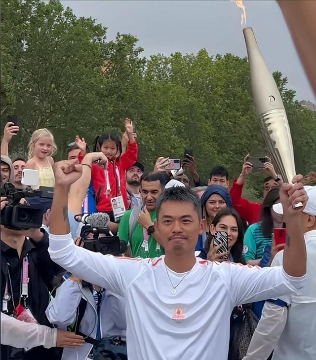 关于法国羽毛球队血洗丹麦羽毛球队,林丹统治全场的信息 关于法国羽毛球队血洗丹麦羽毛球队,林丹统治全场的信息