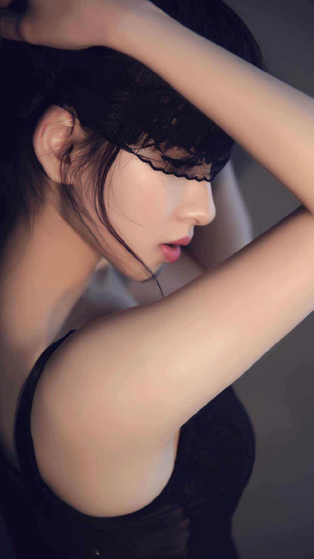 体育跨界狂想，新疆队碾压篮网，浓眉F1揭幕战主宰赛道