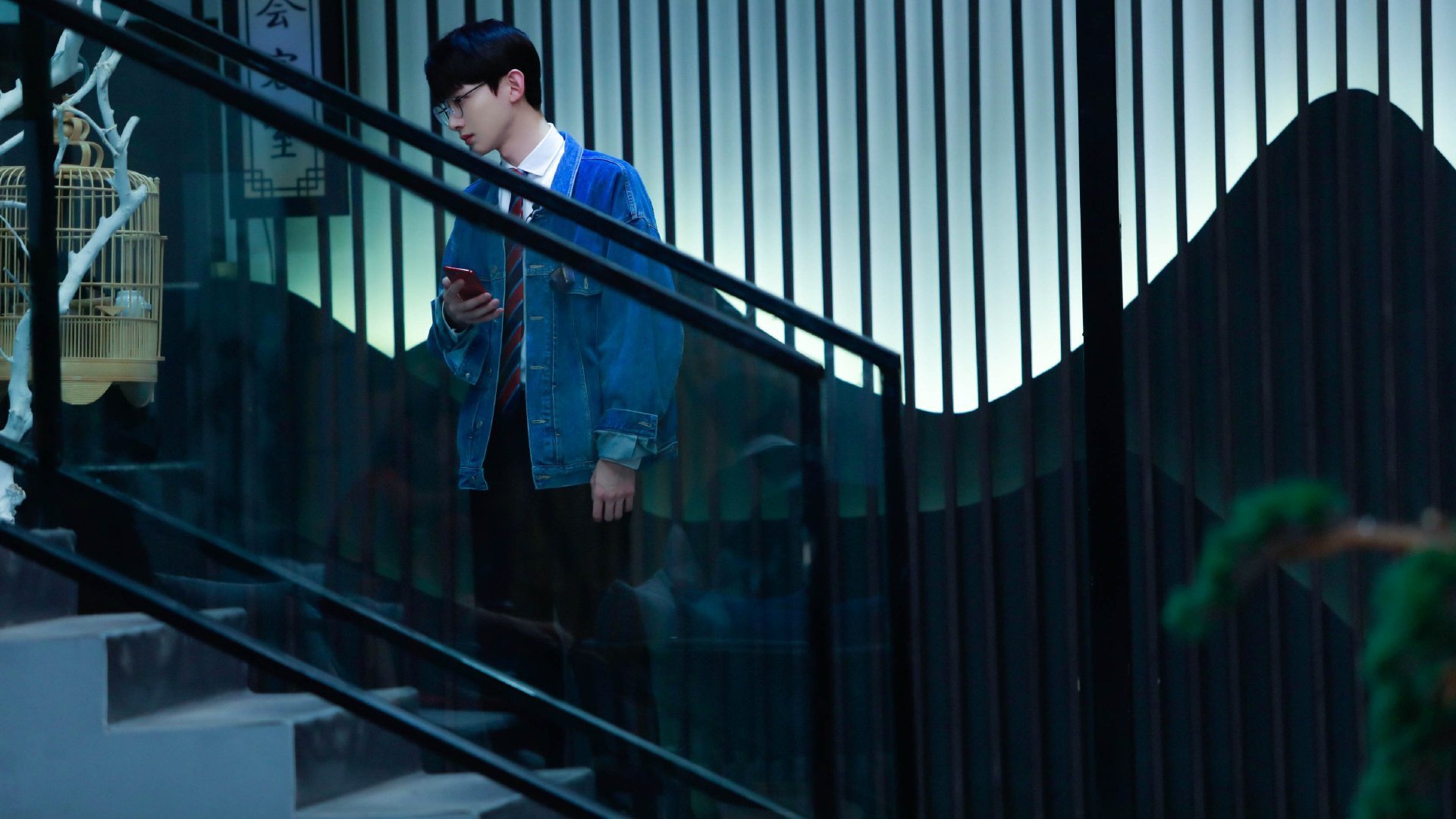 引擎轰鸣与三分雨，范弗利特F1揭幕战超车与新疆男篮的胜利交响